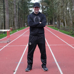 Coach Scott Fishman, also known as Scott Fishman, an elite performance coach and author.